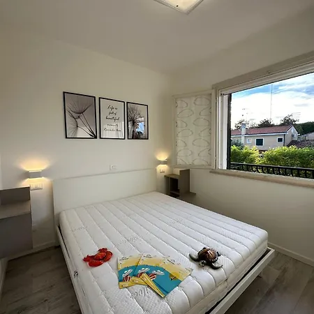 Renovated By The Sea With Private Garden Βίλα *