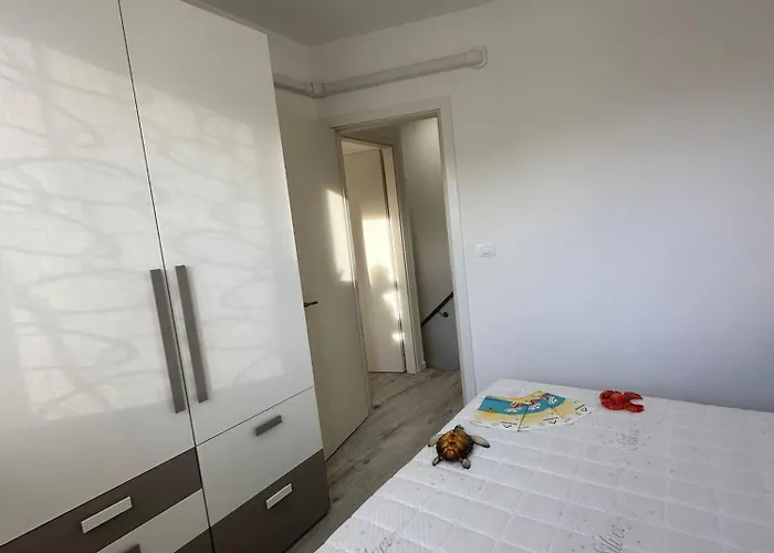 Villa Modern Two Level With Playground And Pool *